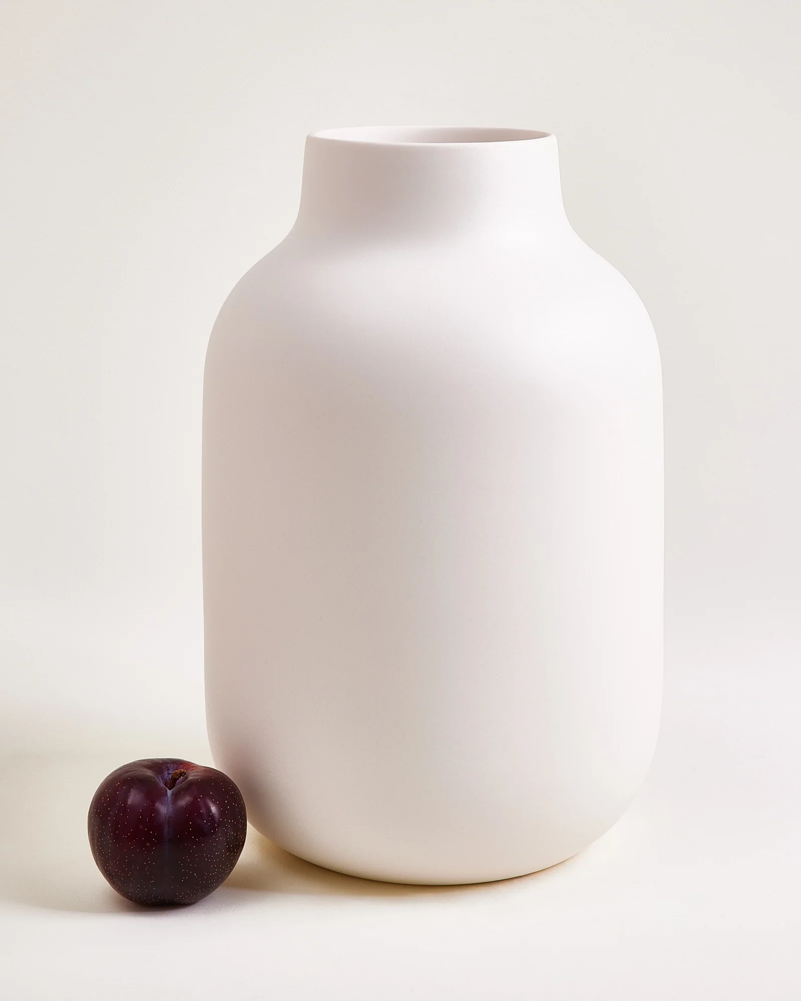 Nuno Vase L matt sand - Image 4