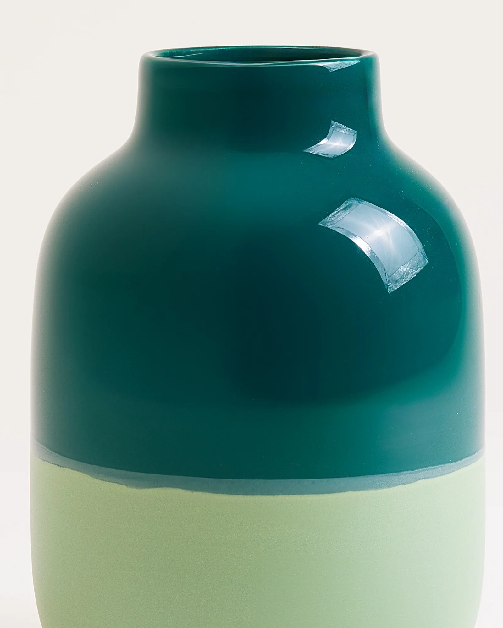 Nuno Vase M dunkelgrün salbei - Image 3